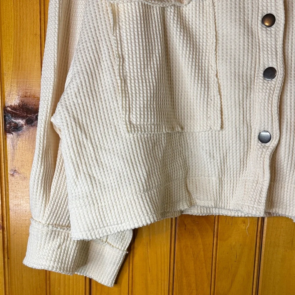 POL Cream Waffle Textured Women's Jean Jacket - Picture 4 of 7